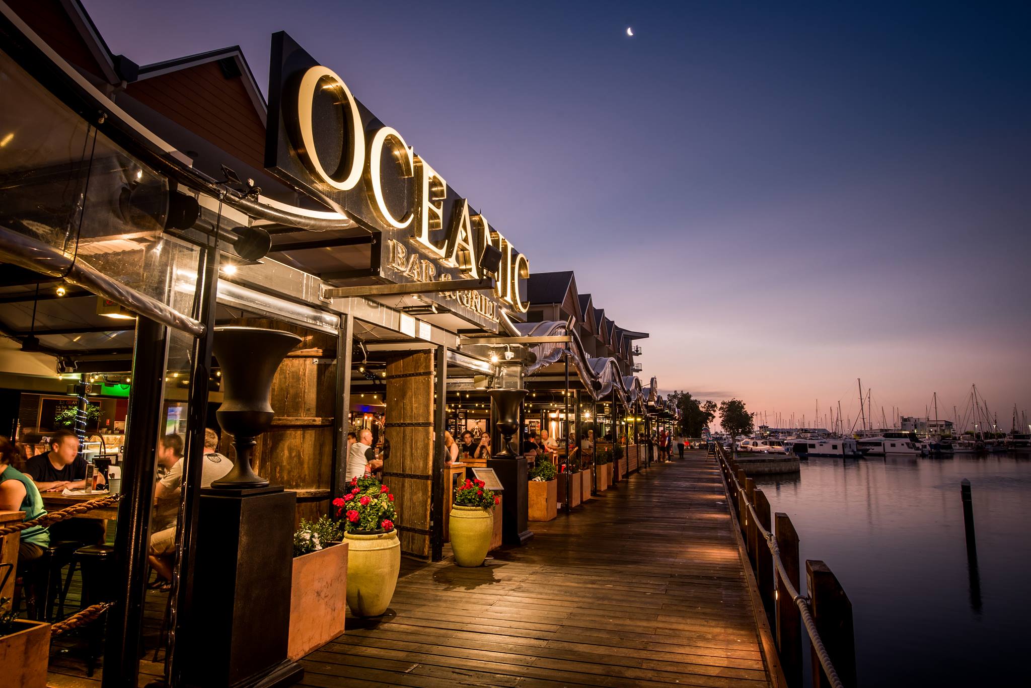 Oceanic Bar and Grill - Nightcruiser Party Bus Party Tours - Mandurah